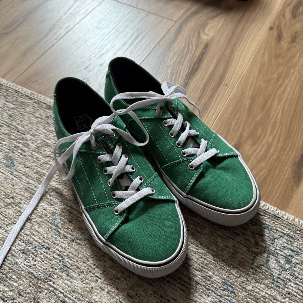 herded by etnies green canvas casual sneakers